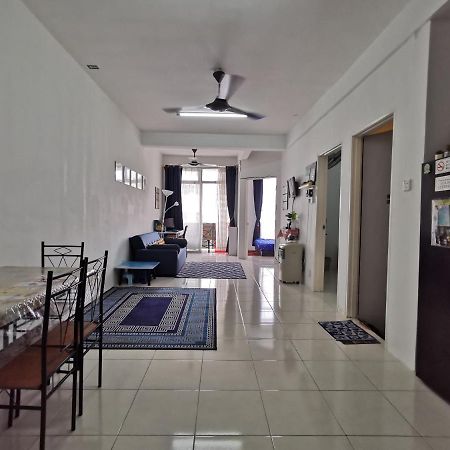 Unie Homestay Вакаф Че Йех Экстерьер фото